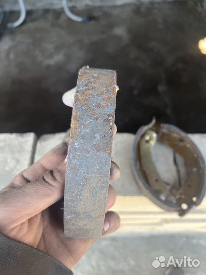 Тормозные колодки задние на hyundai accent