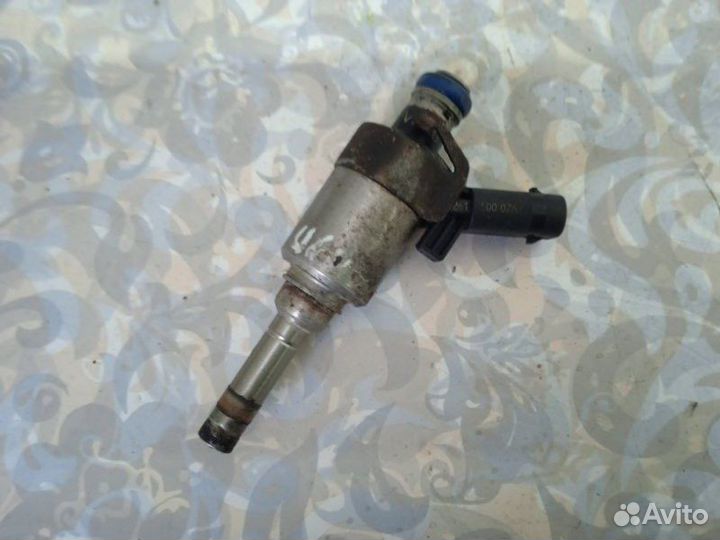 Форсунка Volkswagen Tiguan 5N1 2.0 2010