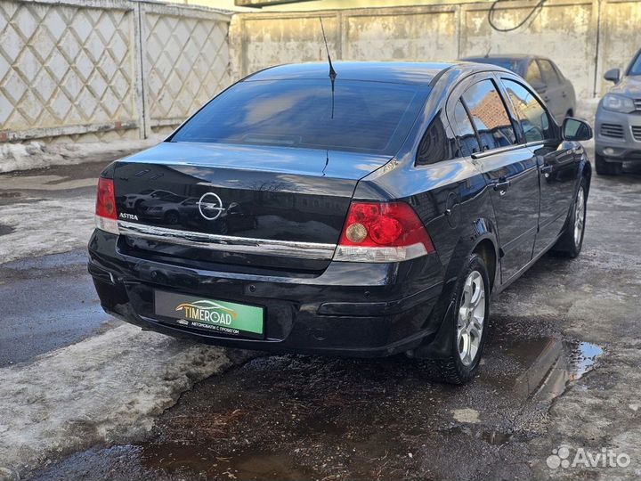 Opel Astra 1.6 МТ, 2014, 169 000 км