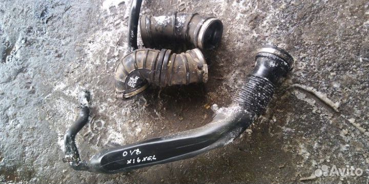 Впускной патрубок Opel Vectra