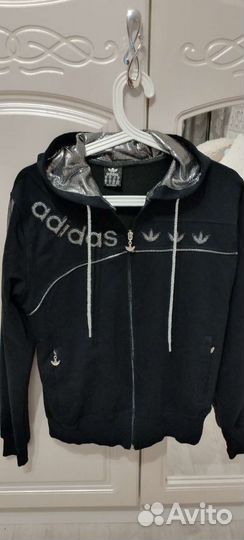 Спортивный костюм женский