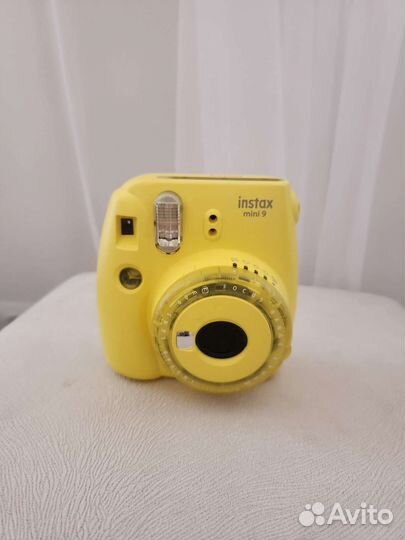 Фотоаппарат мгновенной печати instax mini 9