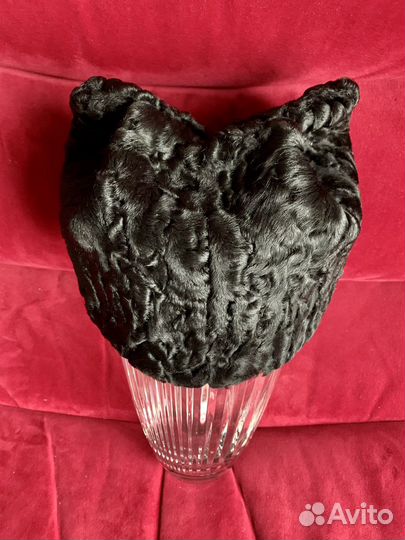 Крутейшая шапка из каракульчи Италия 58 р