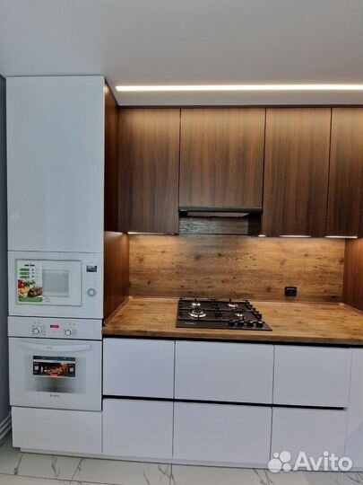 Кухня угловая на заказ до потолка