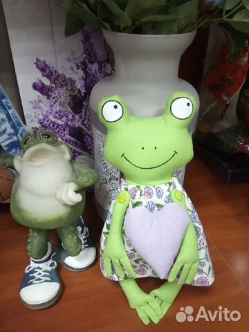 Кукла лягушка с лавандой