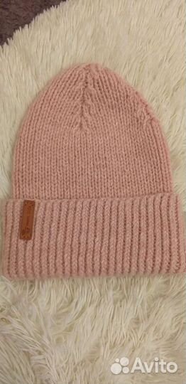 Шапка женская вязаная