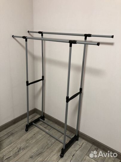 Вешалка напольная для одежды телескопическая