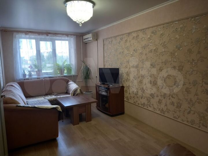 2-к. квартира, 52 м², 3/9 эт.