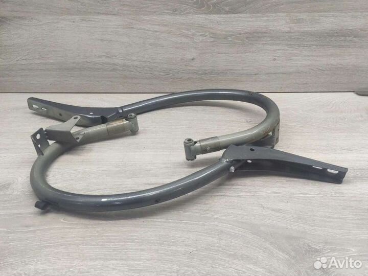 Петли крышки багажника Mercedes E W211