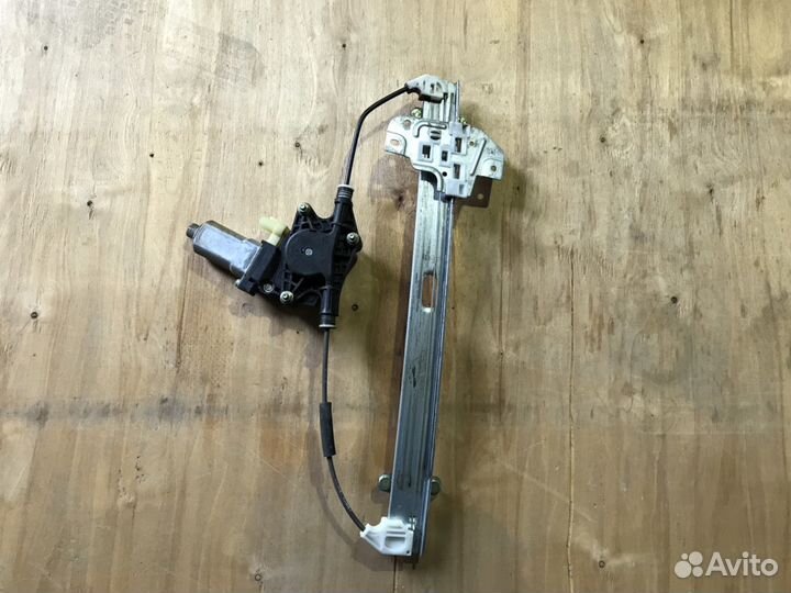Стеклоподъемник задней правой двери Kia Rio 2