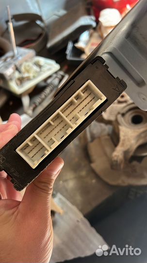 Блок управления АКПП Subaru 31711AJ501