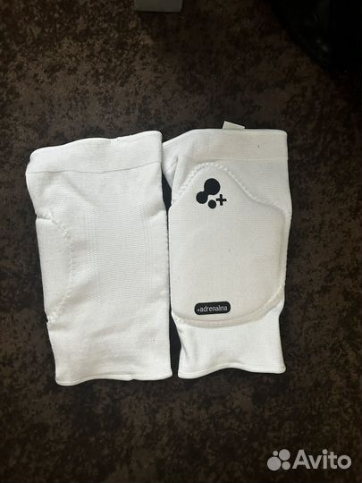 Наколенники спортивные волейбольные