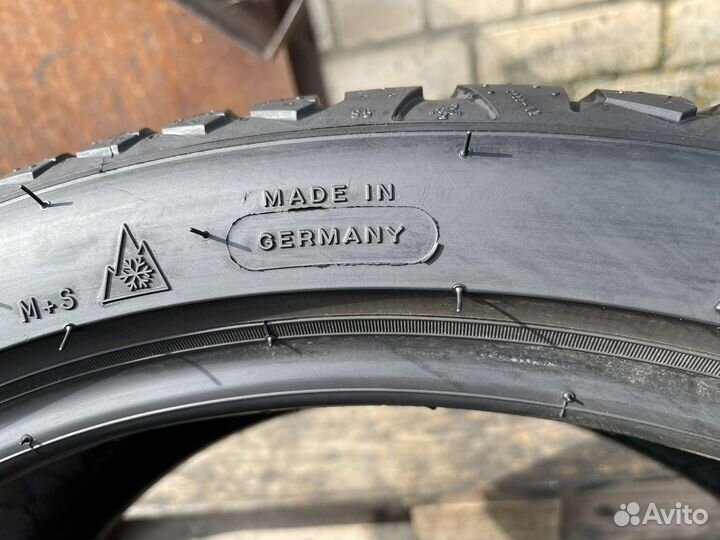 Michelin CrossClimate 2 255/35 R19