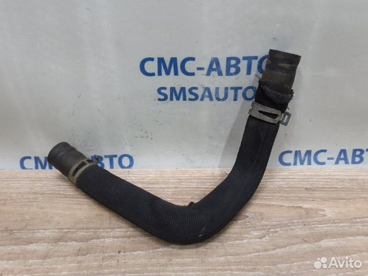 Патрубок охлаждения Audi A8 D4 3.0