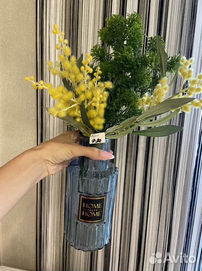 Ваза с цветами модная