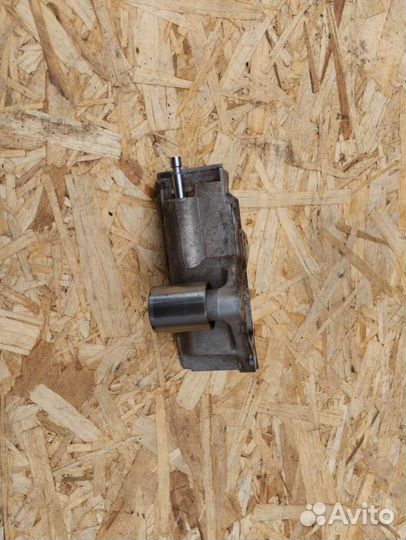 Натяжитель ремня грм Volkswagen Passat B5