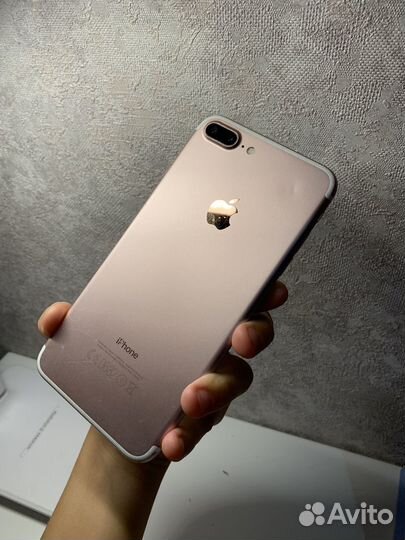 Телефон iPhone 7 plus 32gb