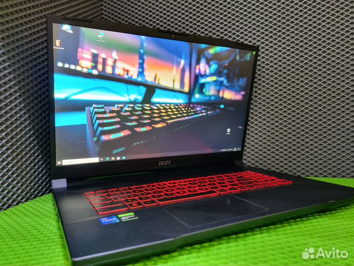 Ноутбук Игровой MSI 17.3