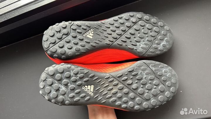 Бутсы адидас футбольные сороконожки 37,5/38 размер