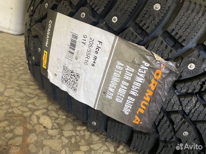 Pirelli Formula Ice 205/55 R16 91T