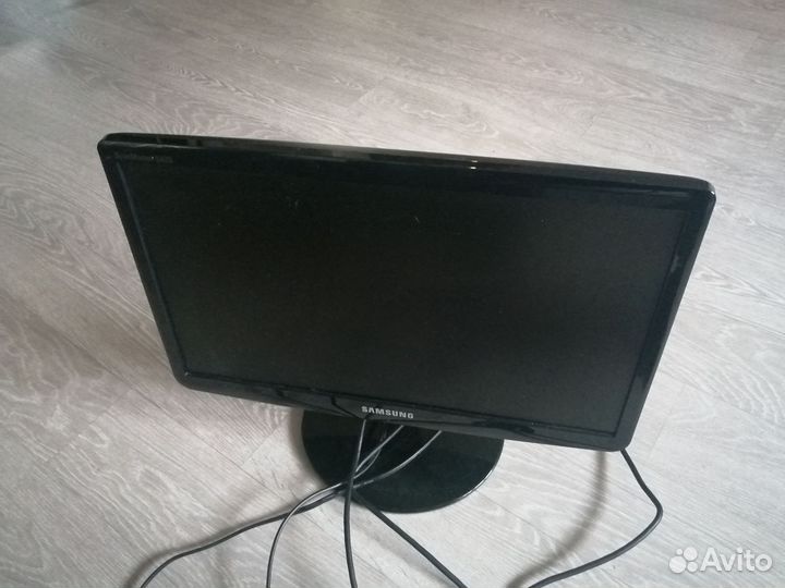 Монитор Samsung 22 дюйма