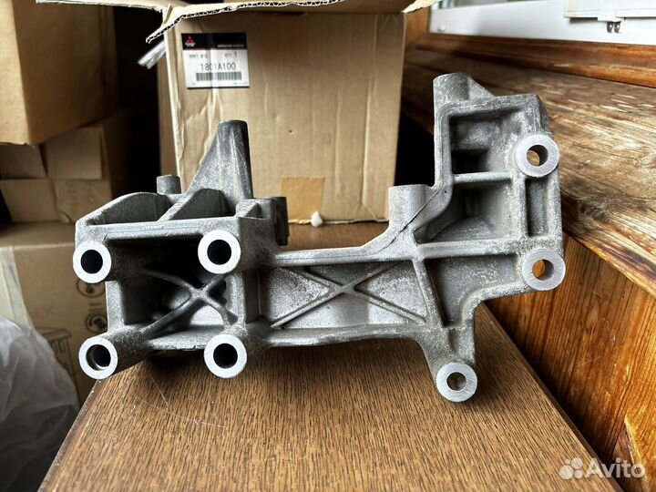 Кронштейн генератора mitsubishi asx