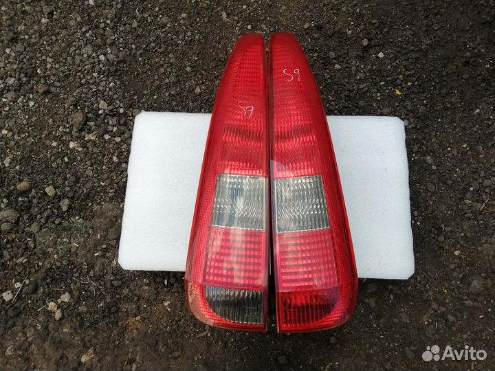 Фонарь задний Ford Fusion дорестайл 2005