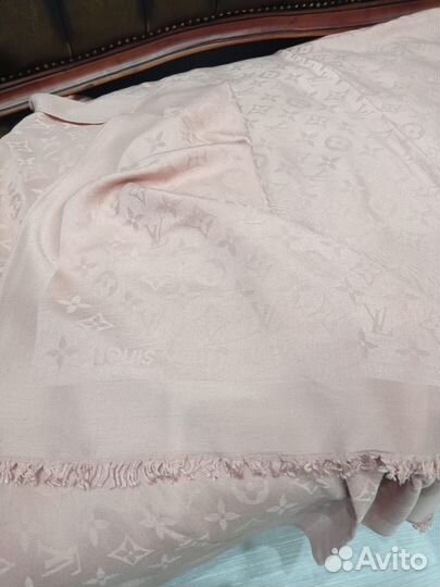 Палантин теплый louis vuitton персиковый италия