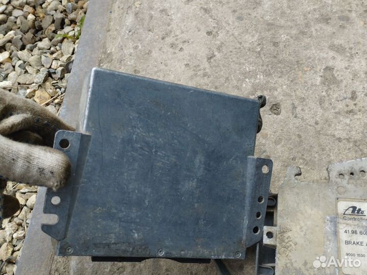 Эбу Сааб 9000