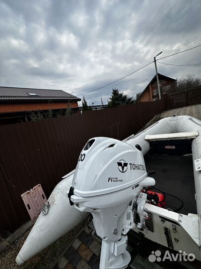 Моторная лодка риб