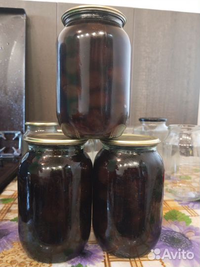 Домашнее земляничное, варенье, соленья