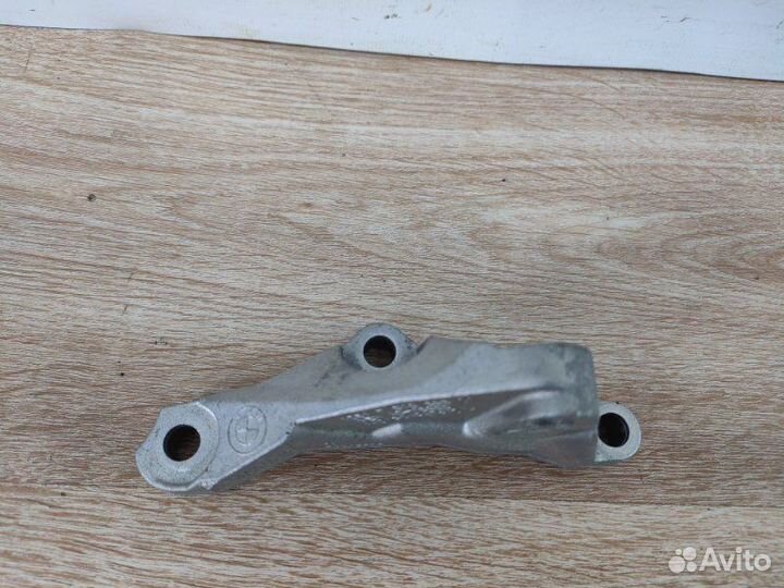 Кронштейн тнвд Bmw 3 F30 N47D20 2012