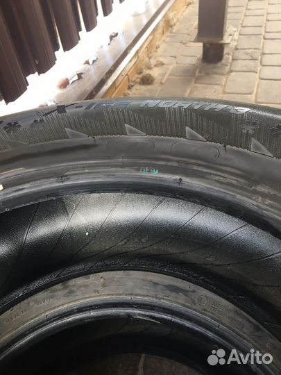 Michelin X-Ice North 3 215/65 R16 102T