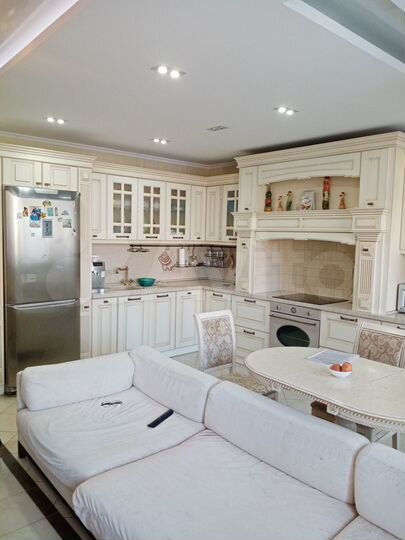 3-к. квартира, 106,2 м², 7/14 эт.