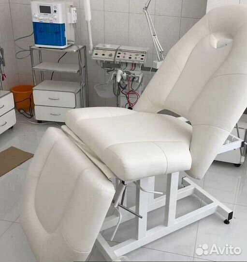 Косметологическое кресло