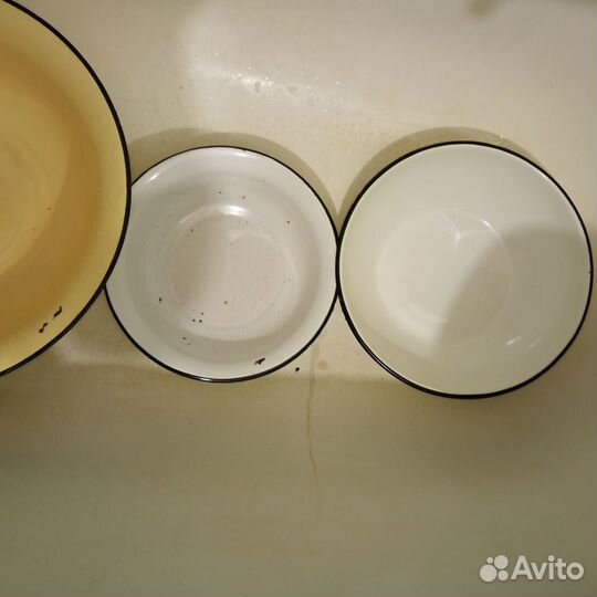 Тазики большие новые железные пластмассовые