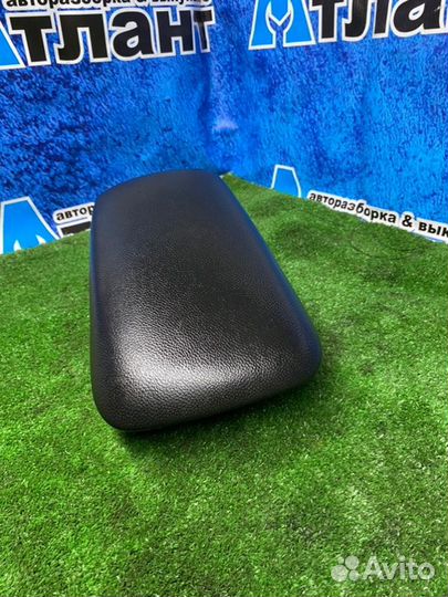 Подлокотник Kia Ceed ED универсал G4FC 2008