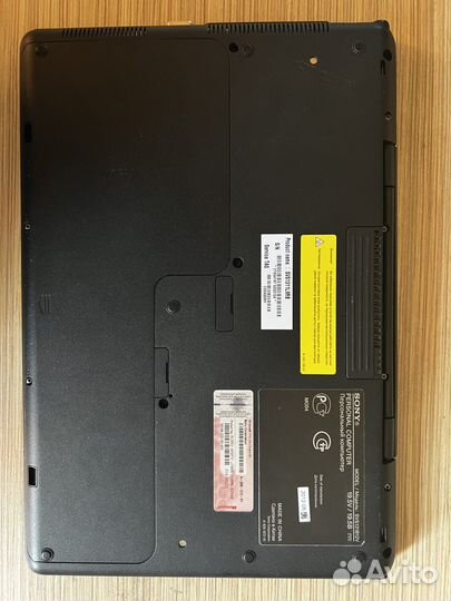 Ноутбук Sony Vaio svs131b12v