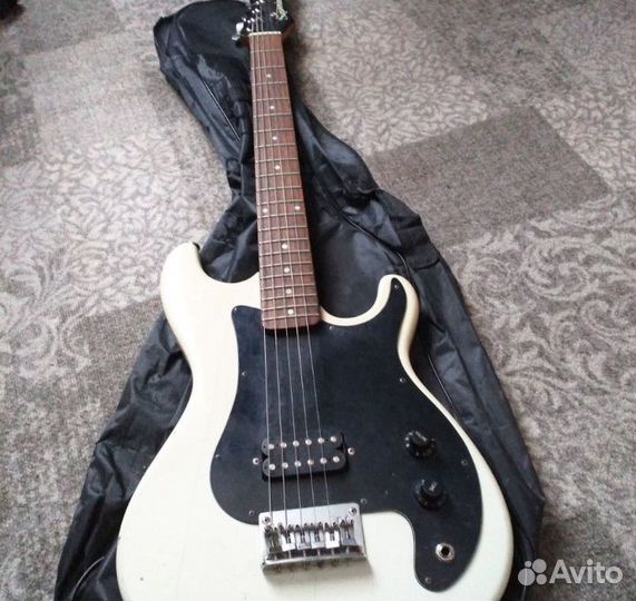 Электрогитара