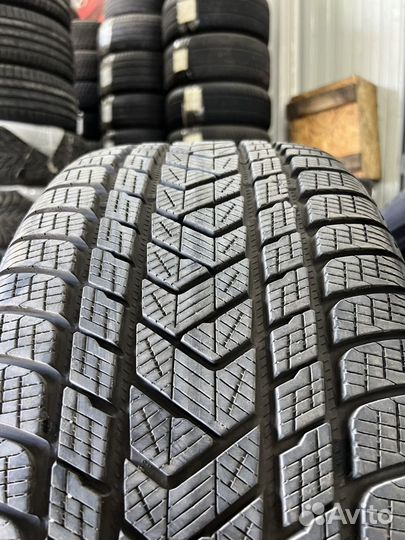 Pirelli Scorpion Winter 285/40 R22 110V