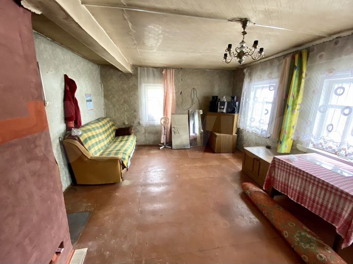 Дом 52 м² на участке 11 сот.