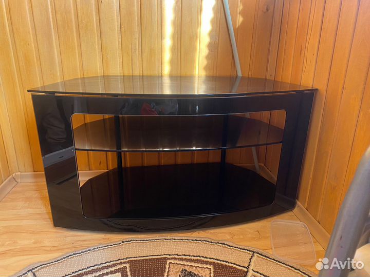 Тумба под телевизор
