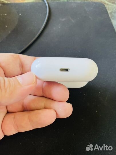 Apple Airpods Pro с дефектом