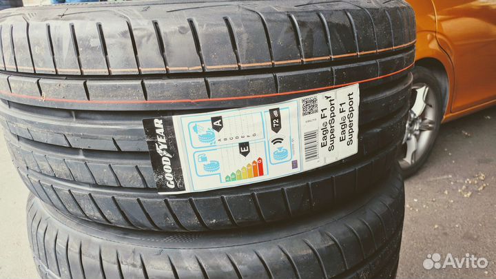 Goodyear Eagle F1 SuperSport 245/40 R20 и 275/35 R20