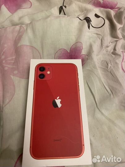 Телефон iPhone 11 64гб