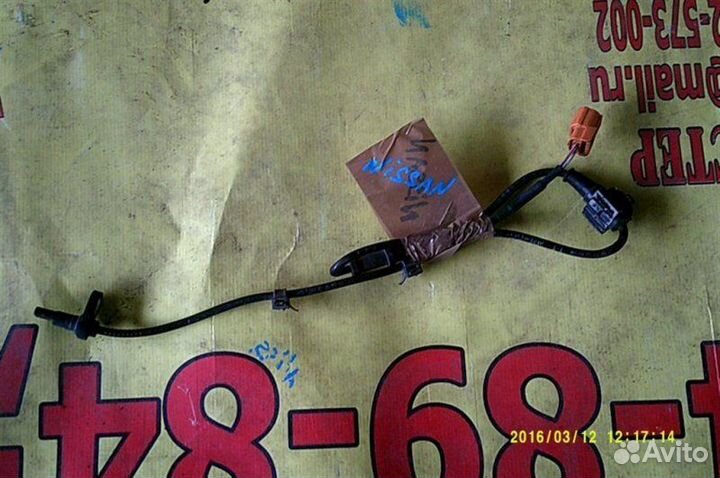 Датчик ABS Nissan