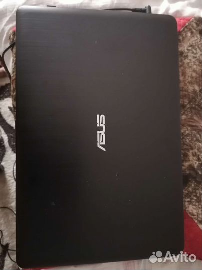 Ноутбук asus