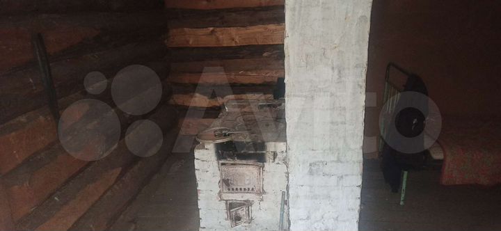 Дом 27 м² на участке 10 сот.