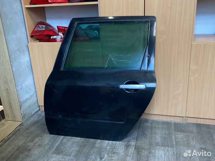 Peugeot 307 SW задняя левая дверь пежо 307