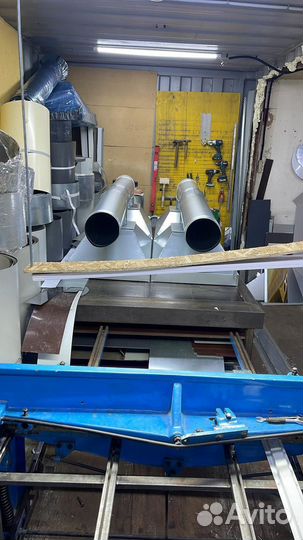 Зонт вытяжной островной для кафе